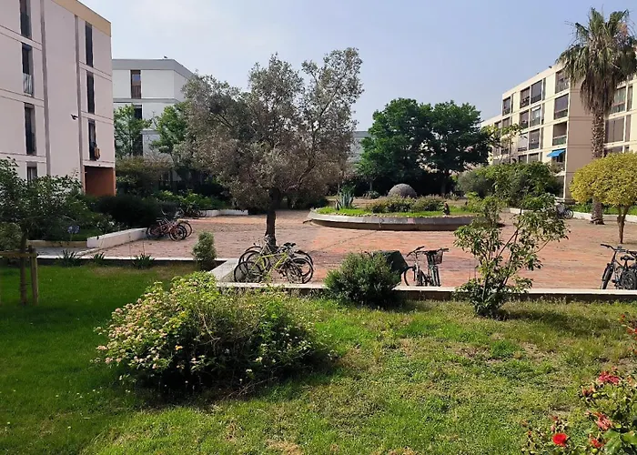 St Cyprien Lumineux Proche Апартаменты